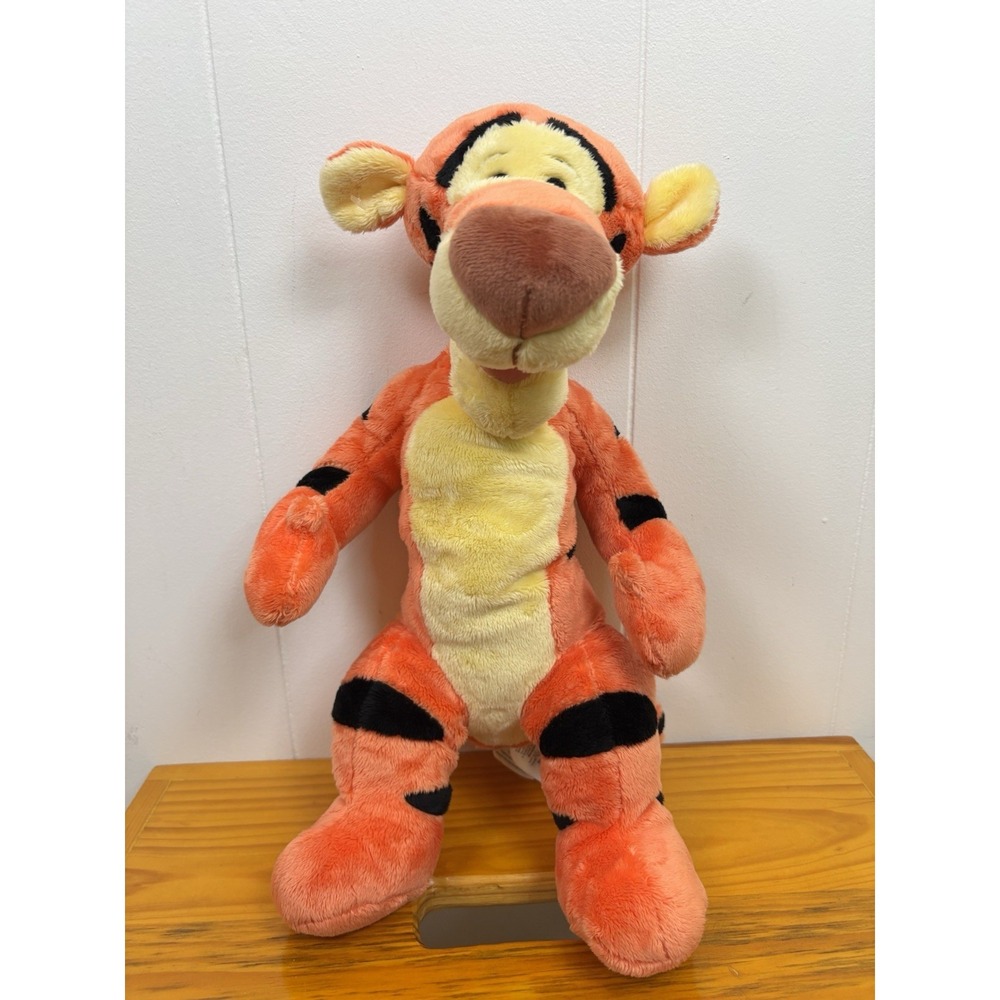 Disney Store Authentic‎ Tigger Plush Winnie the Pooh Large 16"
